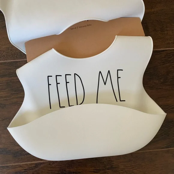 RAE DUNN • Set of 2 Silicone Bibs - Picture 2 of 3